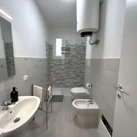Apartment Affittimoderni Albatros - Cste11 *