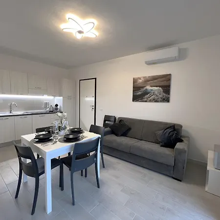 Apartment Affittimoderni Albatros - Cste11 *