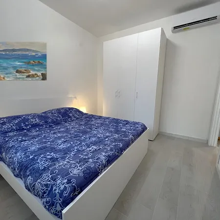 Apartment Affittimoderni Albatros - Cste11 *